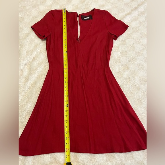 Reformation Durham Red V-Neck Mini Crepe Dress in Crimson • Size 4 - Picture 7 of 12